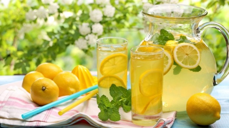 summerpreview_fresh-lemonade